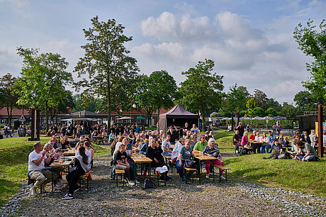 Neue Zeche Westerholt Extraschicht Außengelände Gruppenbild Besucher