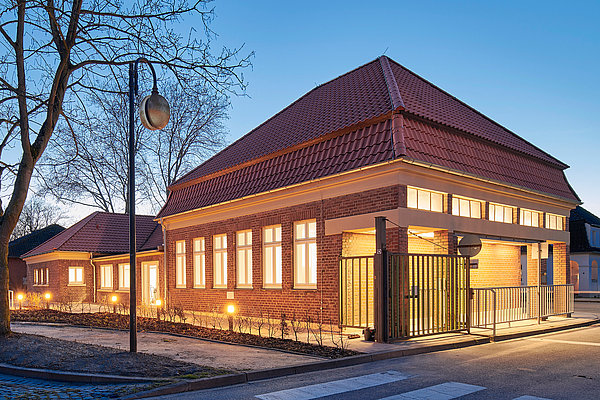 Neue Zeche Westerholt renovierte Torhäuser